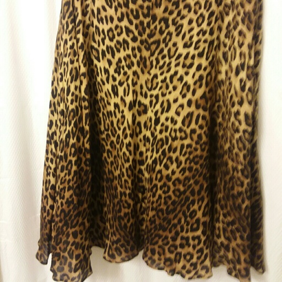 Woman's skirt - Picture 5 of 6